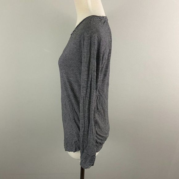 🌿4/$35 🌿AMERICAN EAGLE Soft & Sexy Black & White‎ Striped - Picture 4 of 8